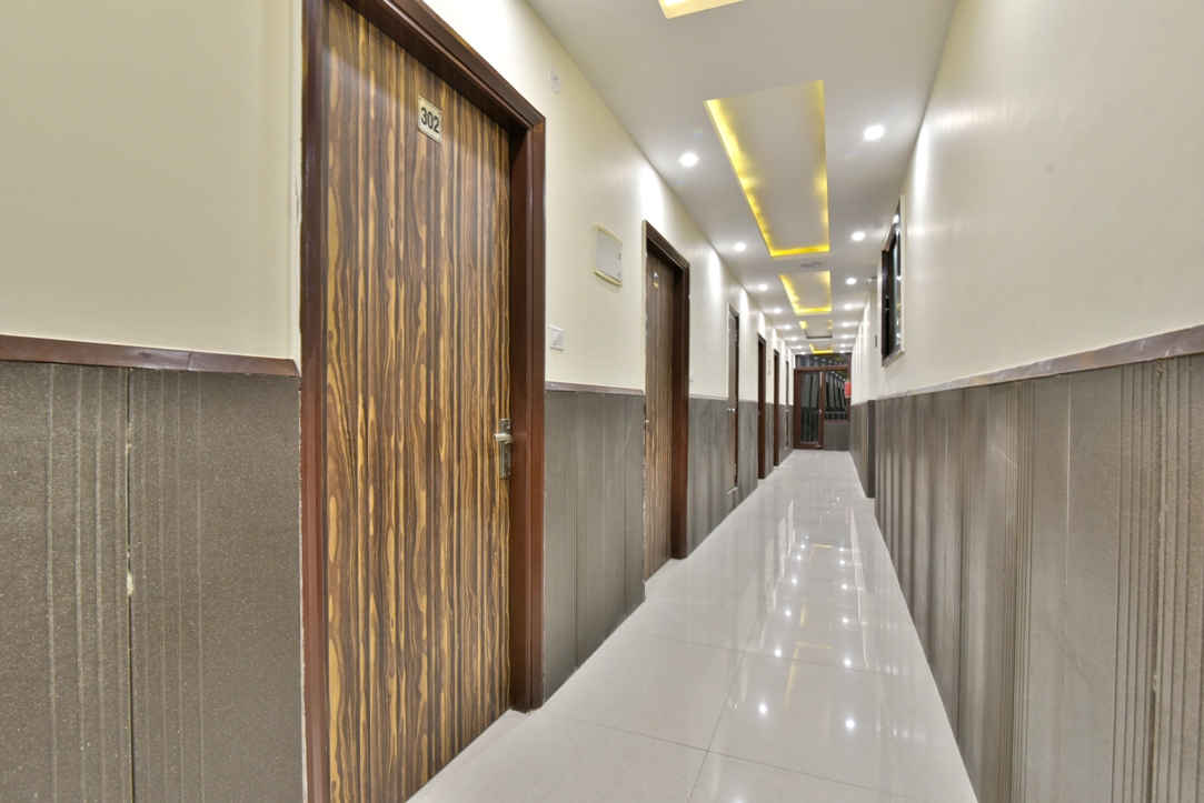 Hotel Comfort Court interior
